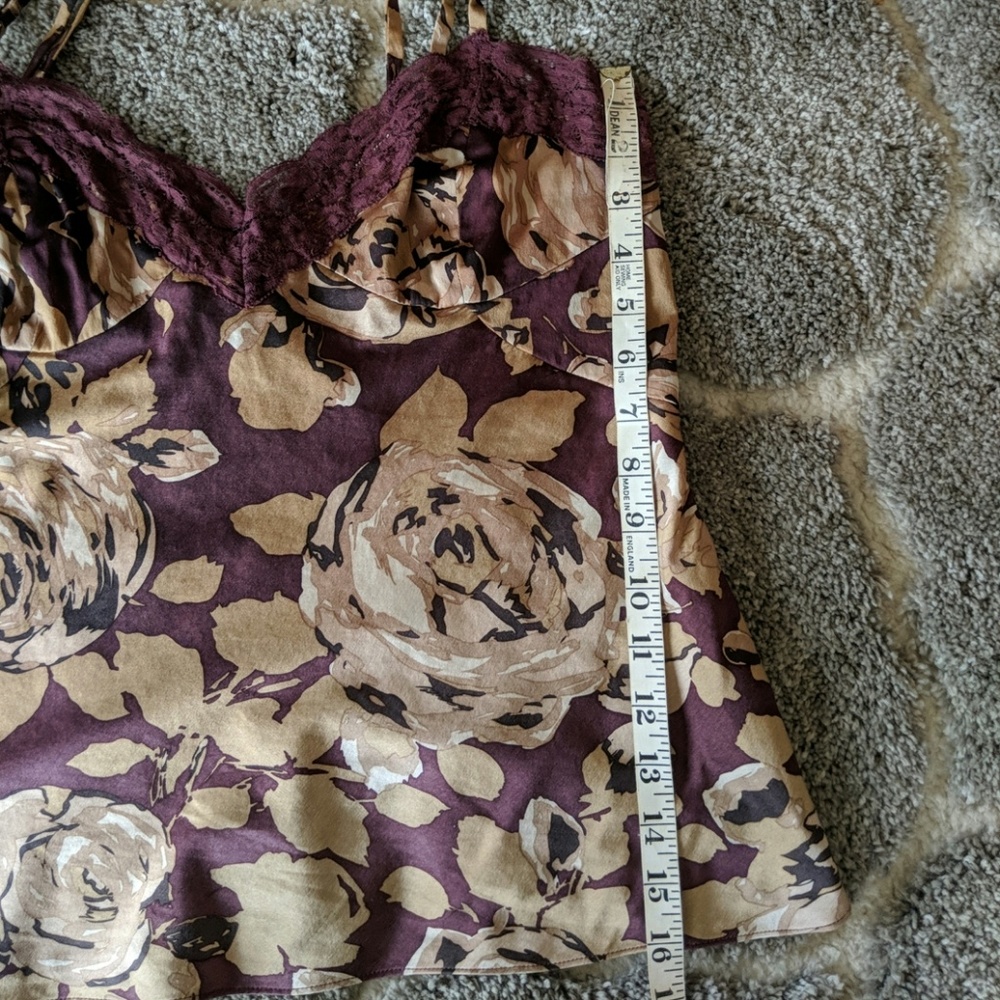 Used Theory Burgundy Sabina rose Silk Cami sz M